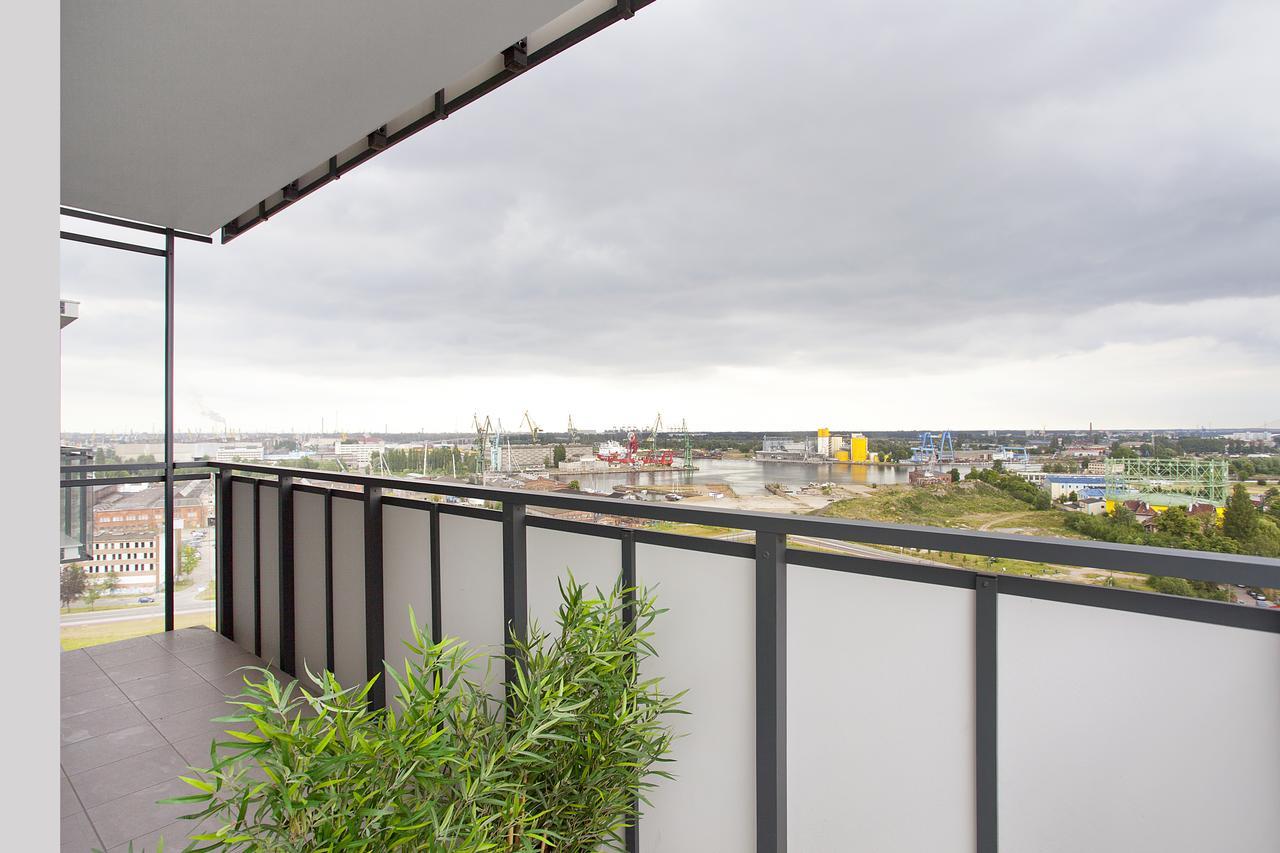 Ms Apartments Sky Tower VII Гданск Екстериор снимка