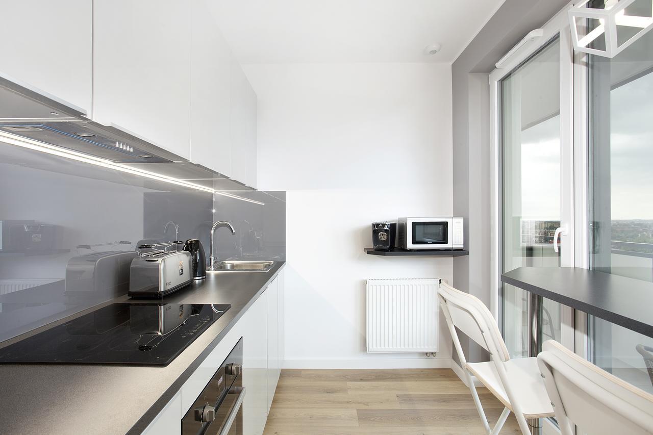 Ms Apartments Sky Tower VII Гданск Екстериор снимка